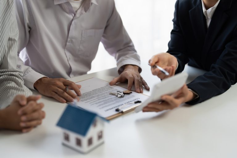 Should You Use a HELOC to Buy a Second Home? Here’s What Arizona Homeowners Need to Know.
